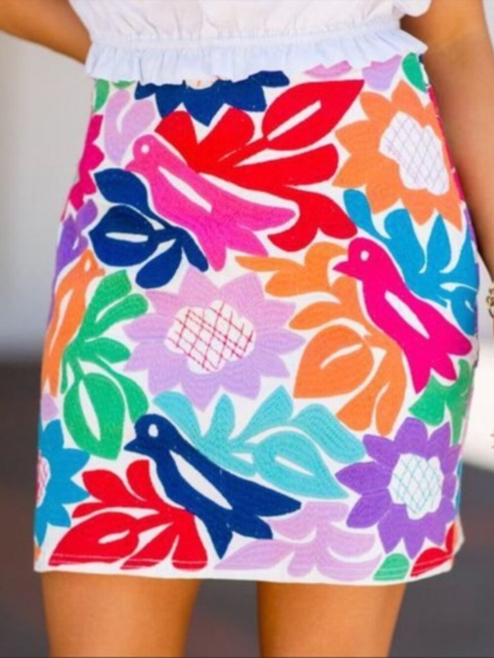 Vibrant embroidered skirt from J. Marie - Size M
